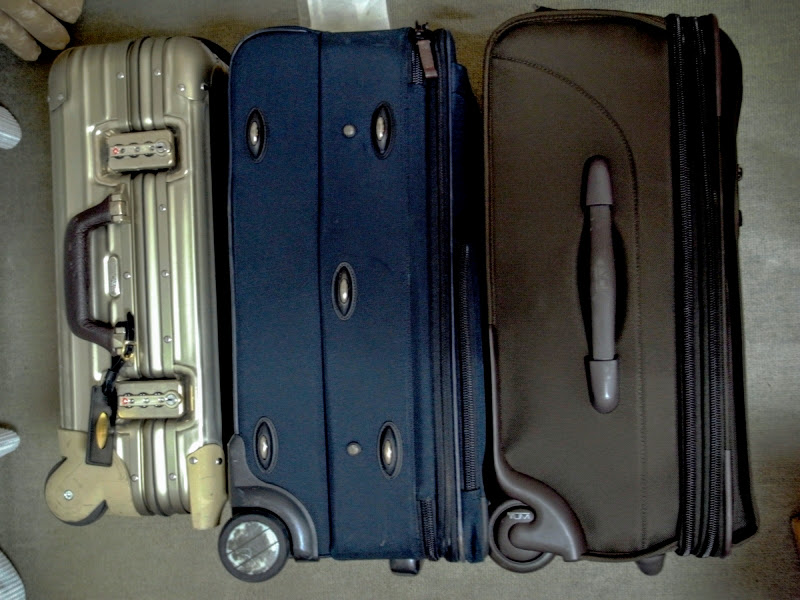 96226円 ふるさと納税 取寄 ユニセックス キャリーオン スーツケース - RIMOWA unisex 26” Limbo 63 Multiwheel R Carry-On Spinner Suitcase Hardside Carmona Red