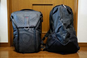 Peak Design Everyday Backpack Arcteryx Arro 22 side by side