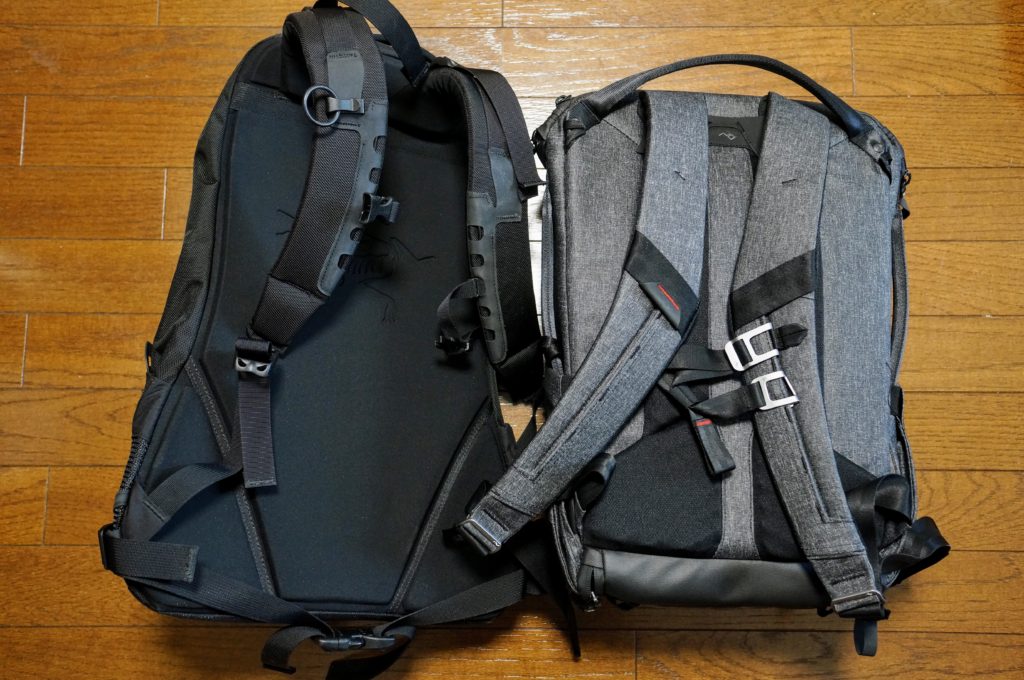 Peak Design Everyday Backpack Arcteryx Arro 22 bottom of bags