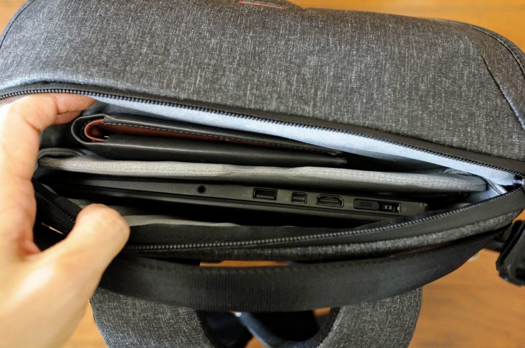 Peak Design Everyday Backpack PC pocket