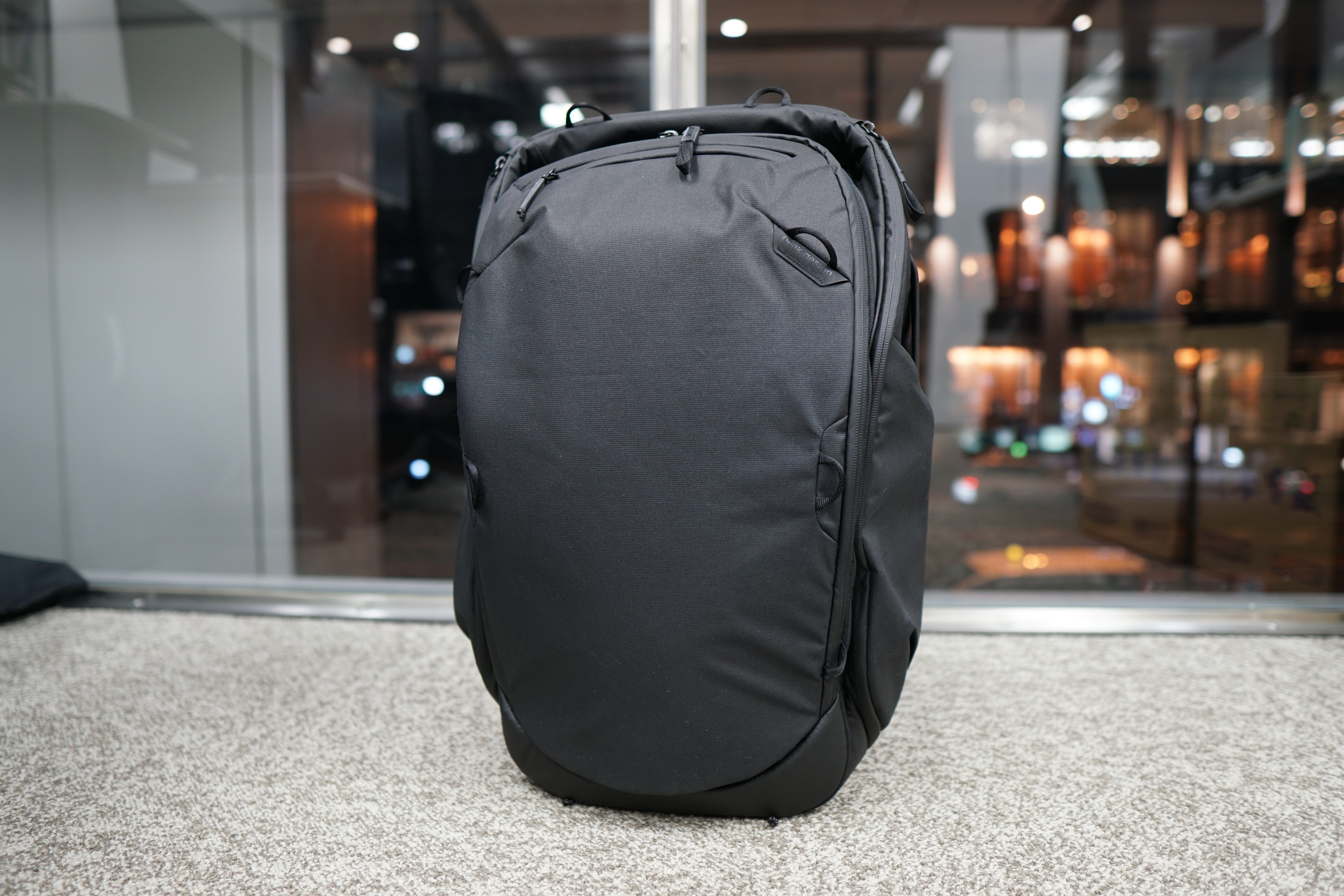 Peak Design (ピークデザイン) – Travel Backpack (トラベルバック 